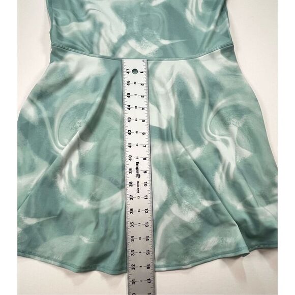 Threads 4 Thought Green Swirl 1/4 Zip Activewear Dress Skort Shorts Size Large - Picture 10 of 10